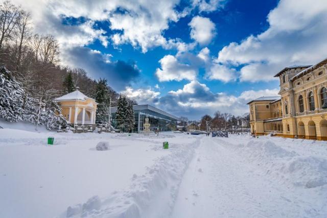 Osrodek Wypoczynkowy Gromada Hotel Krynica Zdroj Luaran gambar